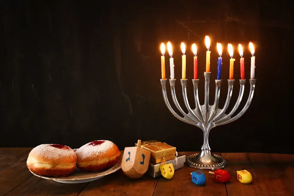 ברכות לחג החנוכה הדלקת נרות